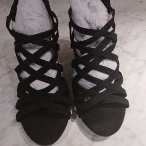 🔥5/$20 NWOT Jessica Cline Zaylee shoes